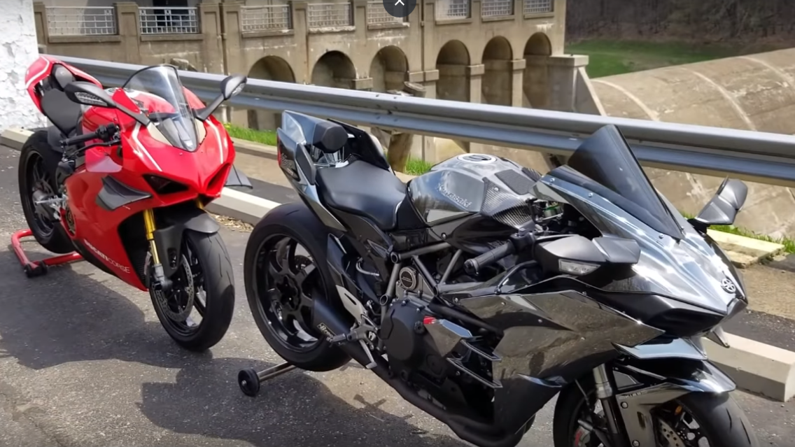 Ducati Panigale V4R and Kawasaki H2
